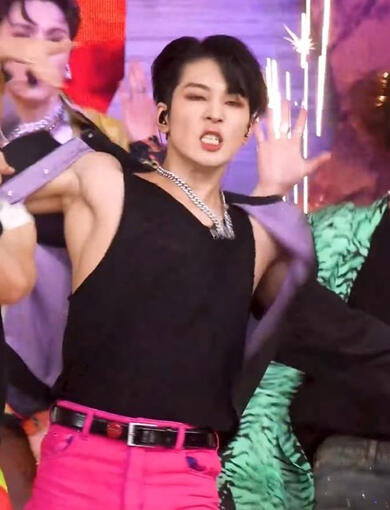 ㅤthe cat is a brat 🐱🔞 ㅤ(Save Me AU)