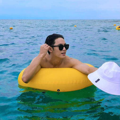 ㅤㅤㅤㅤㅤupdateㅤㅤㅤㅤ (Happy Road AU)